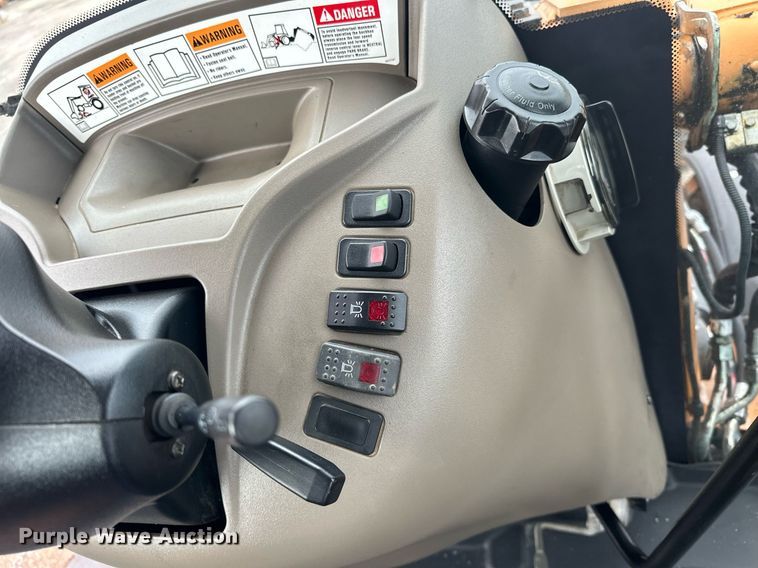 image for item EG1077 2016 Case 580 Super N  backhoe