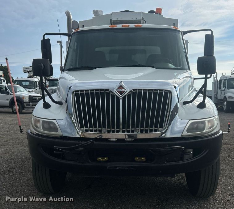 image for item EG1083 2012 International DuraStar 4300 utility / service truck