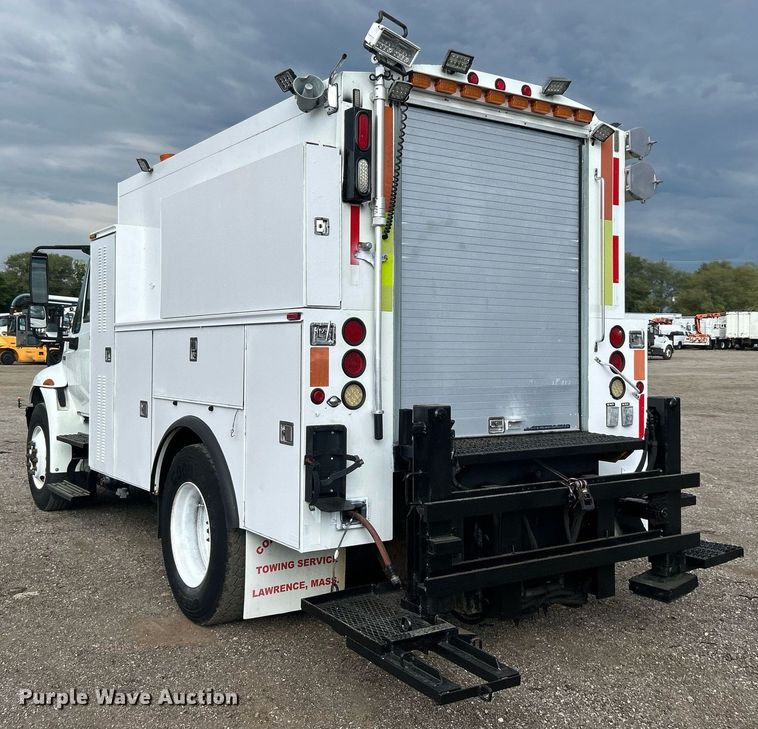 image for item EG1083 2012 International DuraStar 4300 utility / service truck