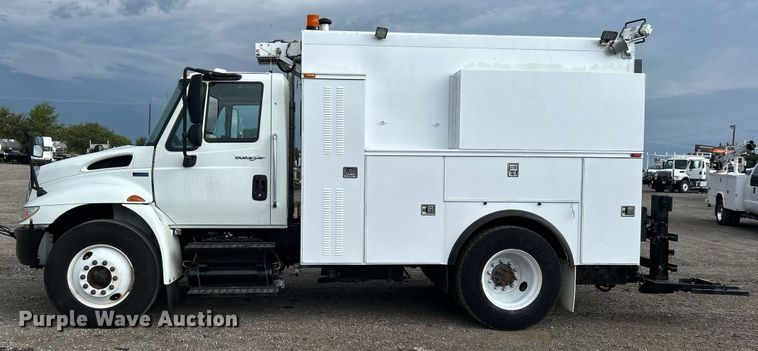 image for item EG1083 2012 International DuraStar 4300 utility / service truck