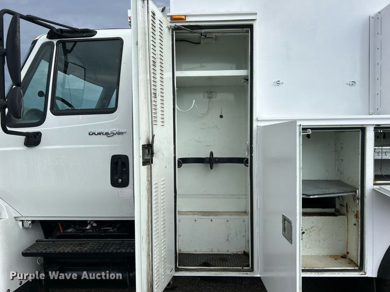 image for item EG1083 2012 International DuraStar 4300 utility / service truck