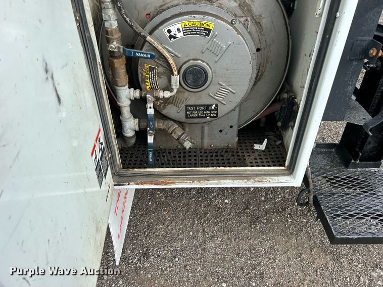 image for item EG1083 2012 International DuraStar 4300 utility / service truck