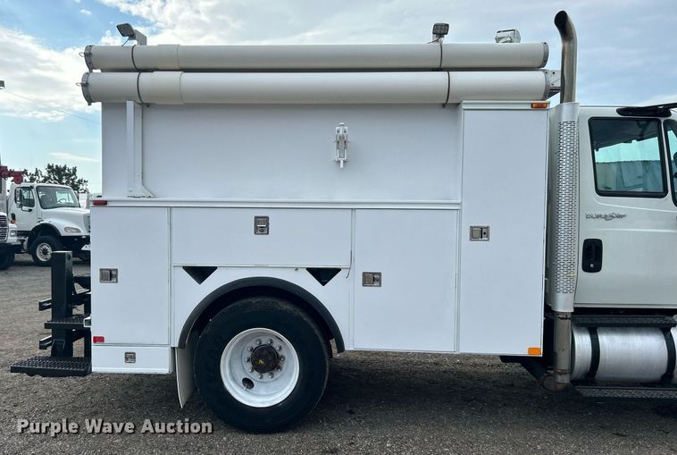 image for item EG1083 2012 International DuraStar 4300 utility / service truck