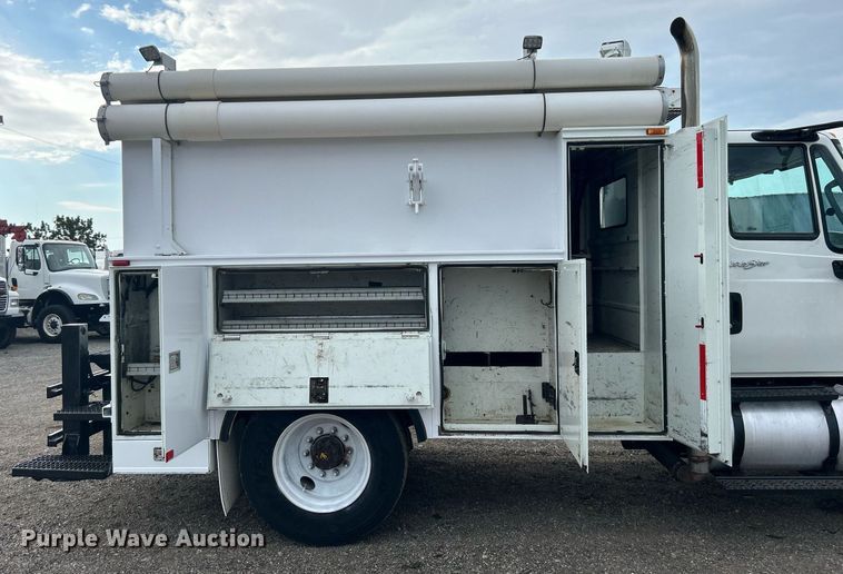 image for item EG1083 2012 International DuraStar 4300 utility / service truck
