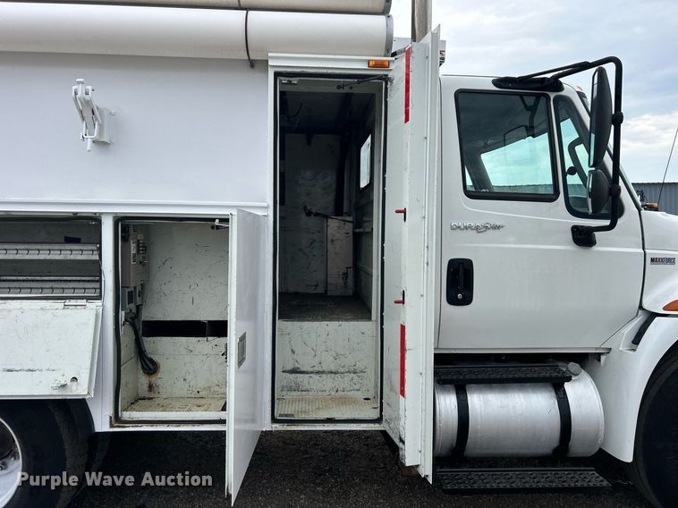 image for item EG1083 2012 International DuraStar 4300 utility / service truck