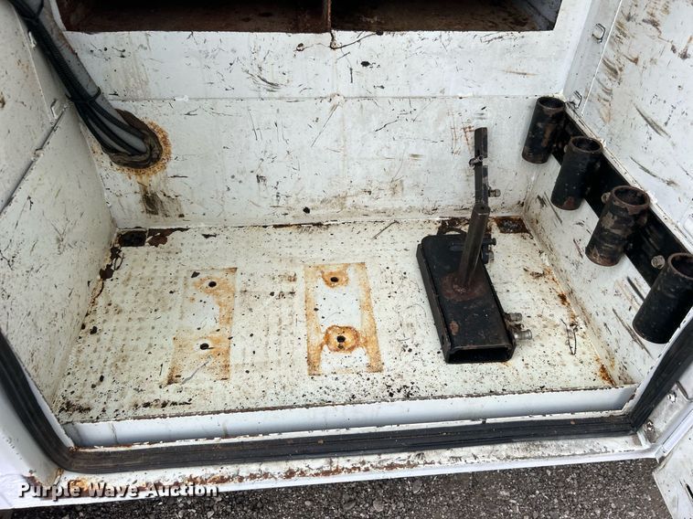 image for item EG1083 2012 International DuraStar 4300 utility / service truck