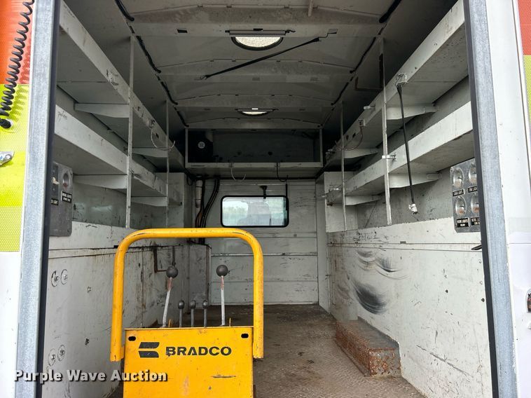 image for item EG1083 2012 International DuraStar 4300 utility / service truck