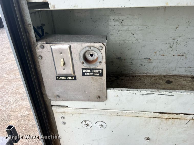 image for item EG1083 2012 International DuraStar 4300 utility / service truck