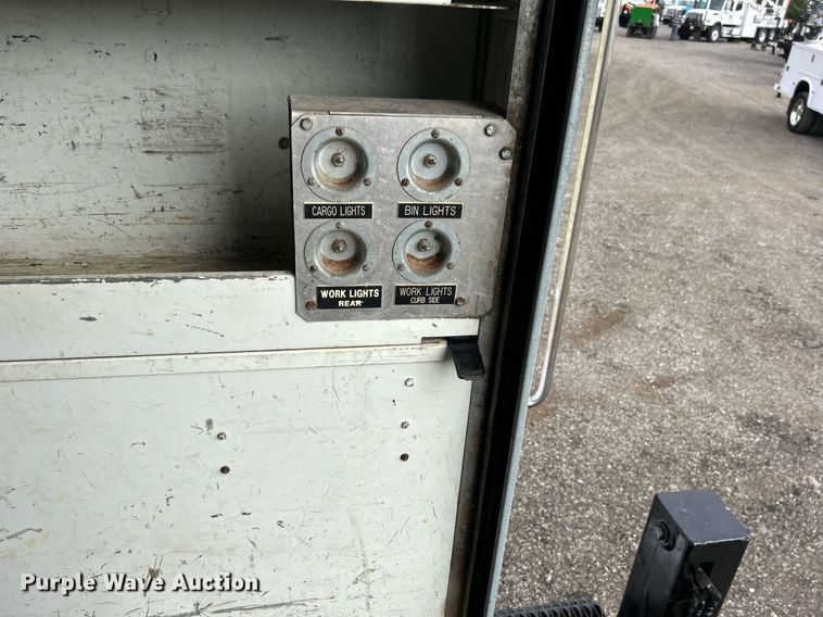 image for item EG1083 2012 International DuraStar 4300 utility / service truck