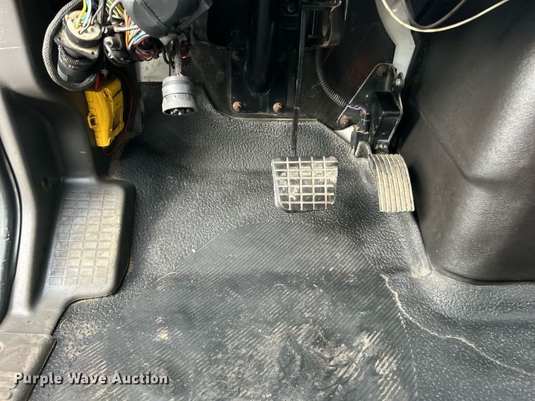 image for item EG1083 2012 International DuraStar 4300 utility / service truck