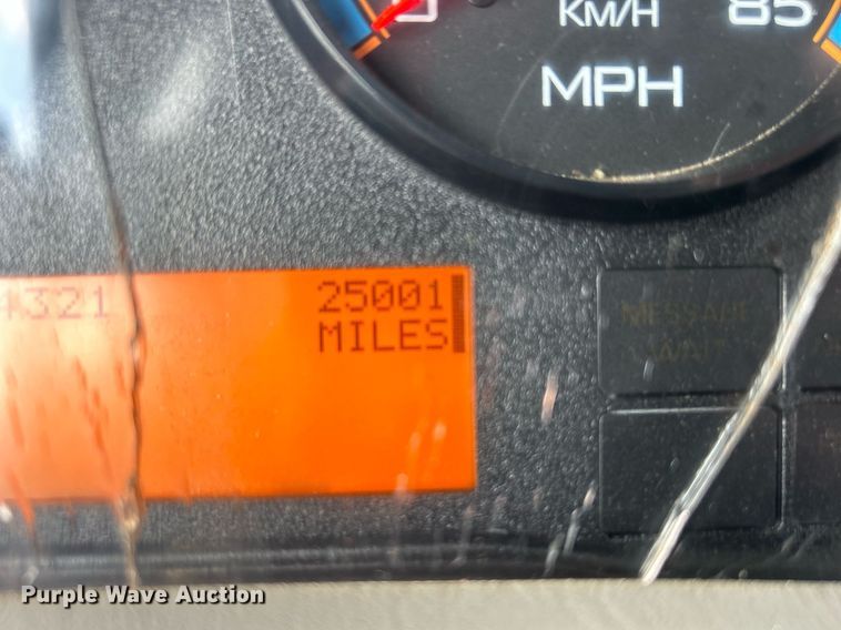 image for item EG1083 2012 International DuraStar 4300 utility / service truck