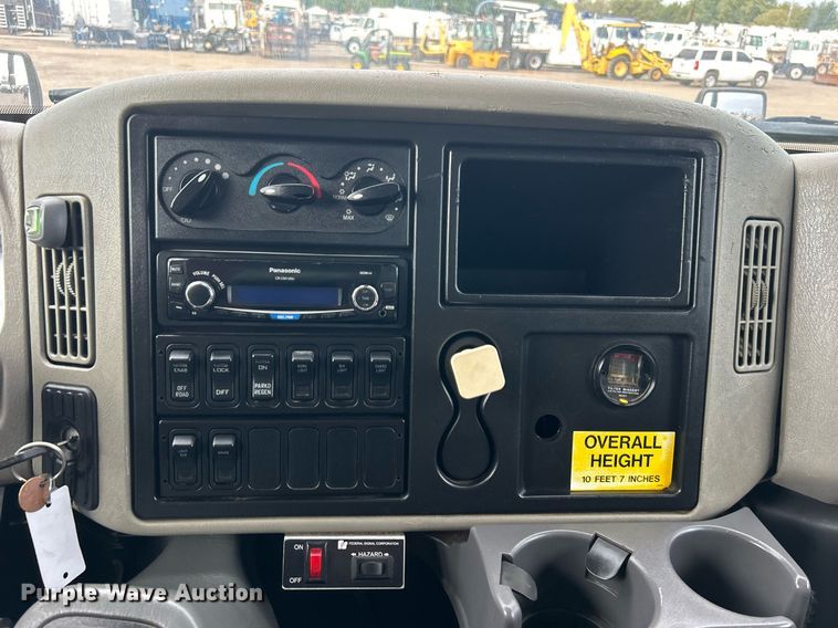 image for item EG1083 2012 International DuraStar 4300 utility / service truck