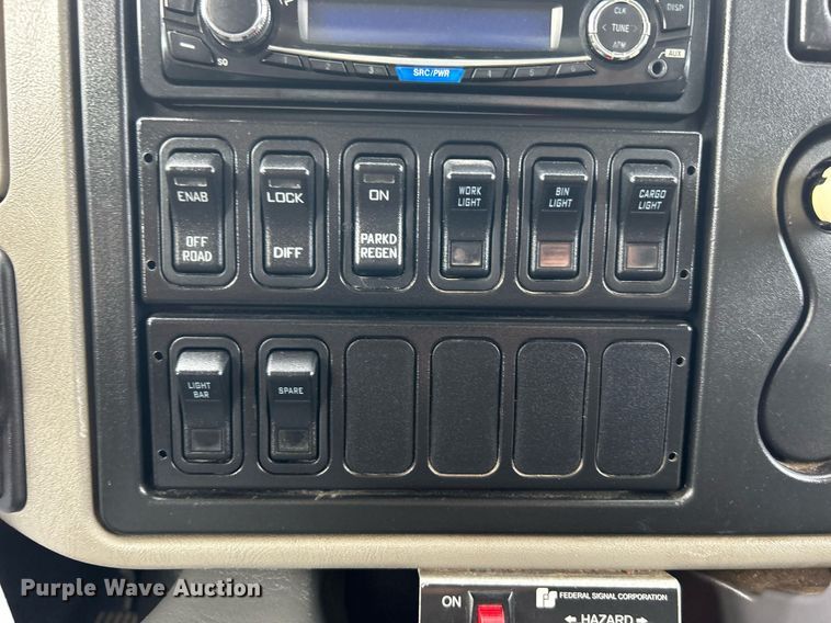 image for item EG1083 2012 International DuraStar 4300 utility / service truck