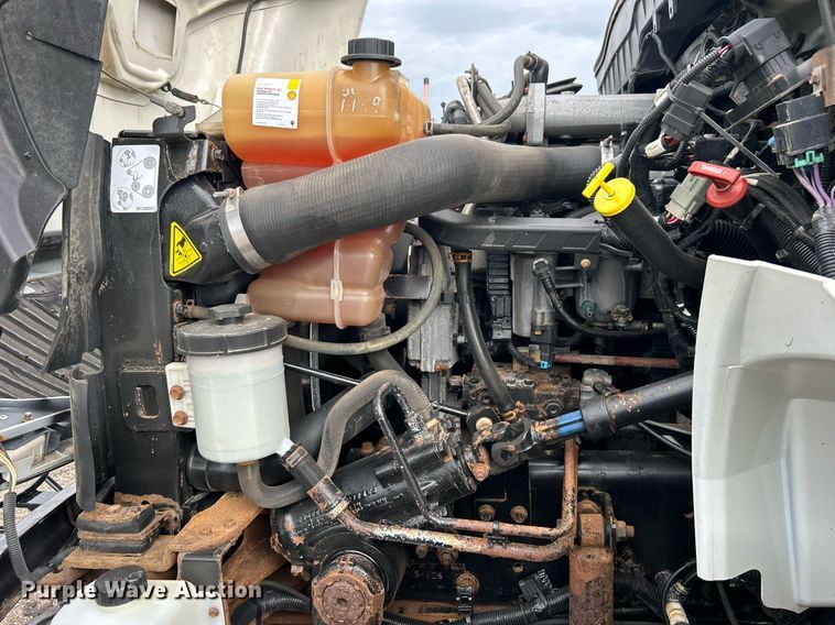 image for item EG1083 2012 International DuraStar 4300 utility / service truck