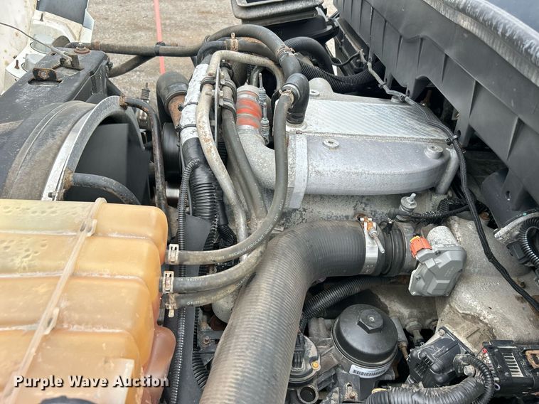 image for item EG1083 2012 International DuraStar 4300 utility / service truck