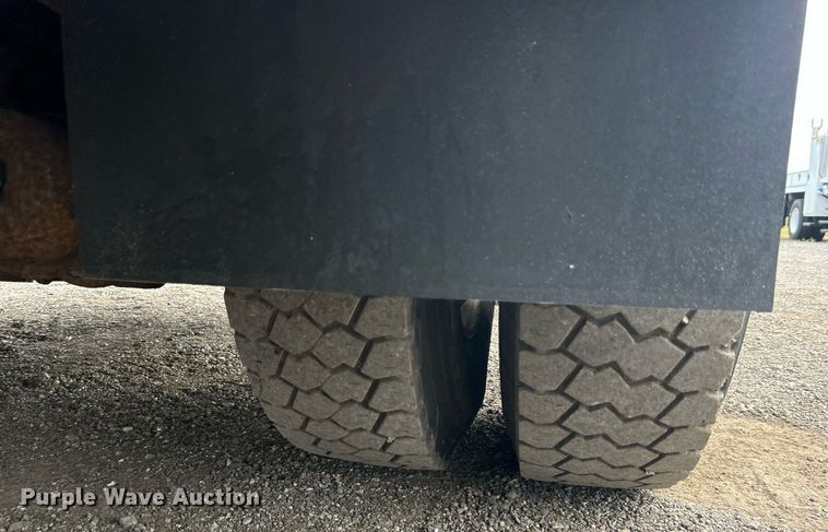 image for item EG1083 2012 International DuraStar 4300 utility / service truck