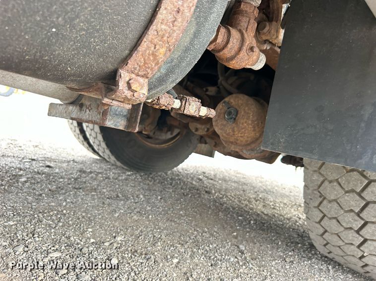 image for item EG1083 2012 International DuraStar 4300 utility / service truck