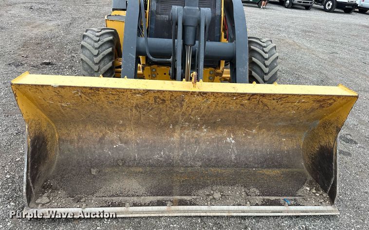 image for item EG1084 2014 John Deere  310SK backhoe