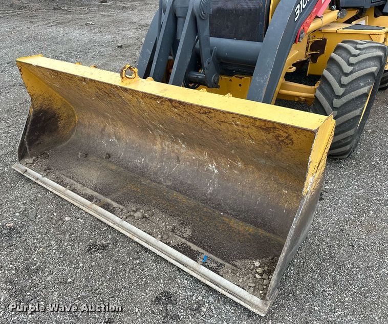 image for item EG1084 2014 John Deere  310SK backhoe