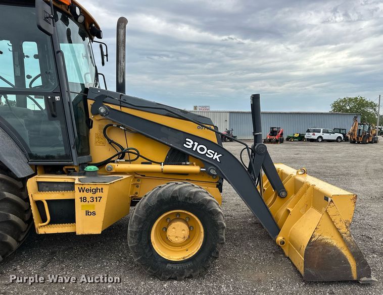 image for item EG1084 2014 John Deere  310SK backhoe
