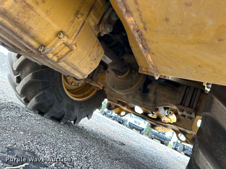 image for item EG1084 2014 John Deere  310SK backhoe