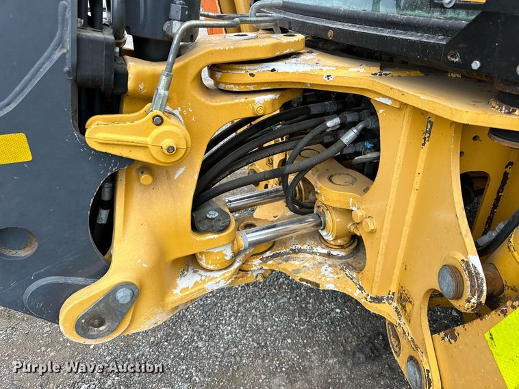 image for item EG1084 2014 John Deere  310SK backhoe
