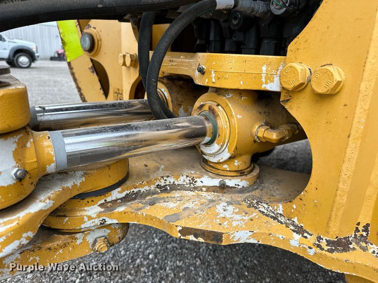 image for item EG1084 2014 John Deere  310SK backhoe