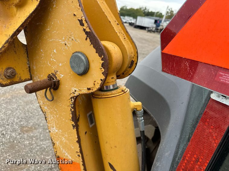 image for item EG1084 2014 John Deere  310SK backhoe