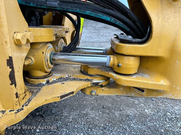 image for item EG1084 2014 John Deere  310SK backhoe