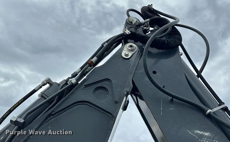 image for item EG1084 2014 John Deere  310SK backhoe