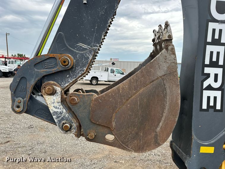 image for item EG1084 2014 John Deere  310SK backhoe