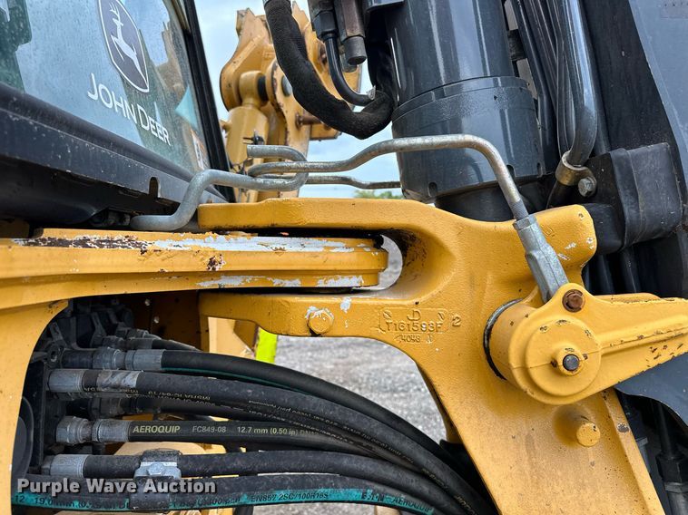 image for item EG1084 2014 John Deere  310SK backhoe