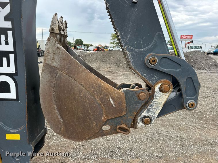 image for item EG1084 2014 John Deere  310SK backhoe