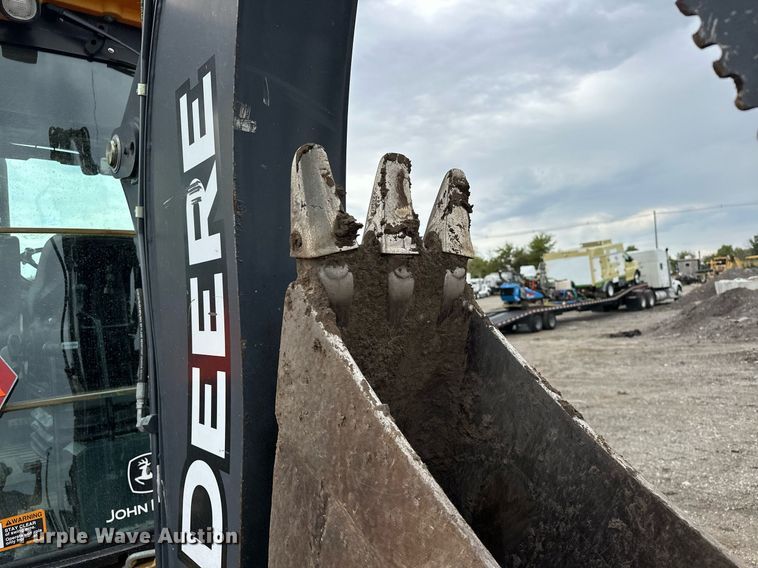 image for item EG1084 2014 John Deere  310SK backhoe