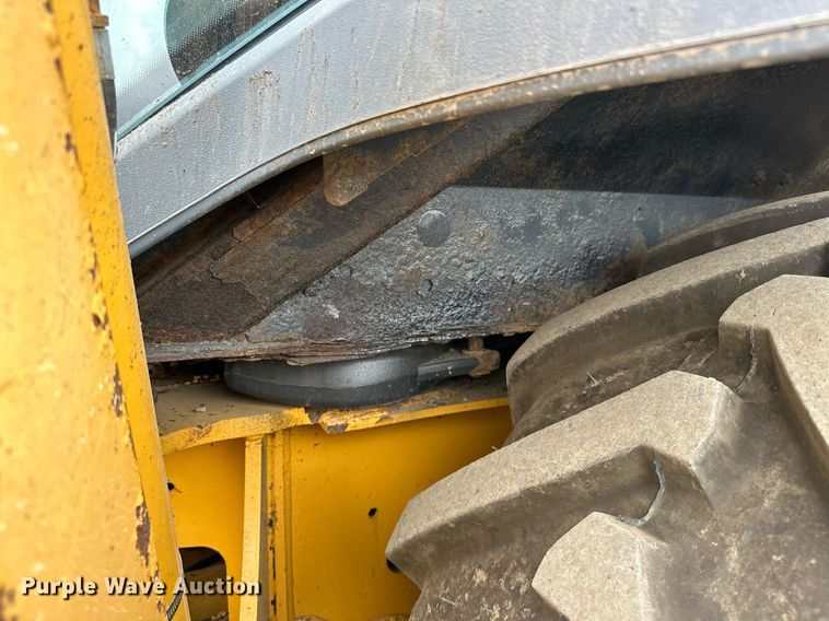 image for item EG1084 2014 John Deere  310SK backhoe