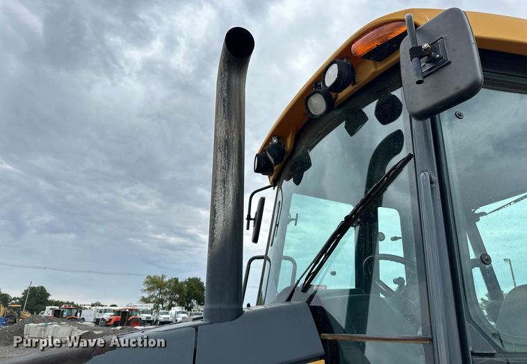 image for item EG1084 2014 John Deere  310SK backhoe