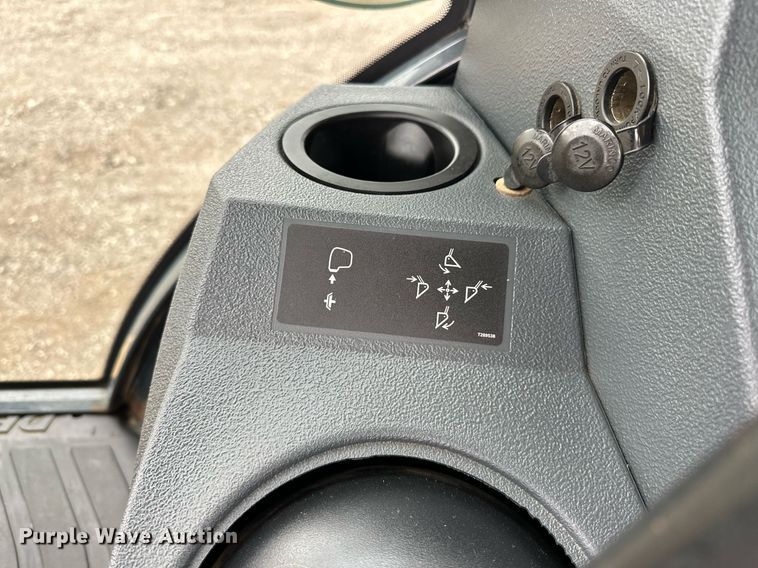 image for item EG1084 2014 John Deere  310SK backhoe