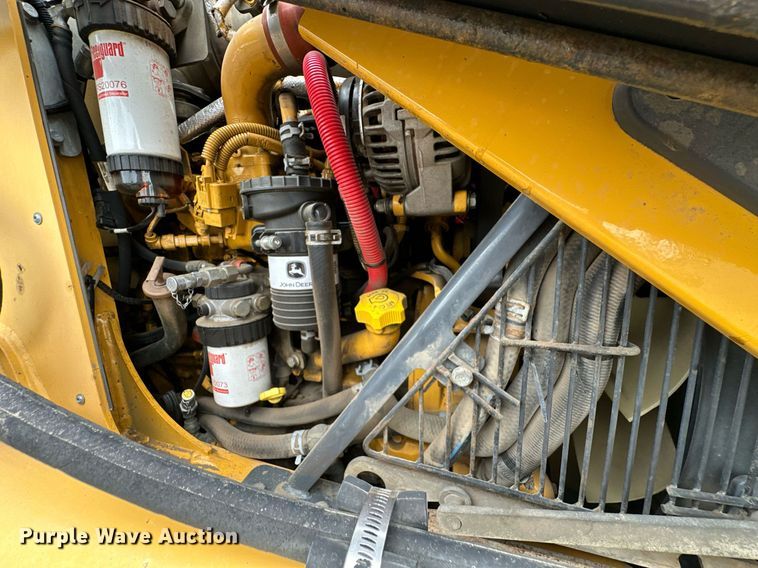 image for item EG1084 2014 John Deere  310SK backhoe