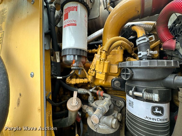 image for item EG1084 2014 John Deere  310SK backhoe