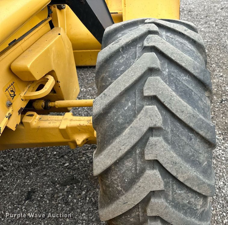 image for item EG1084 2014 John Deere  310SK backhoe