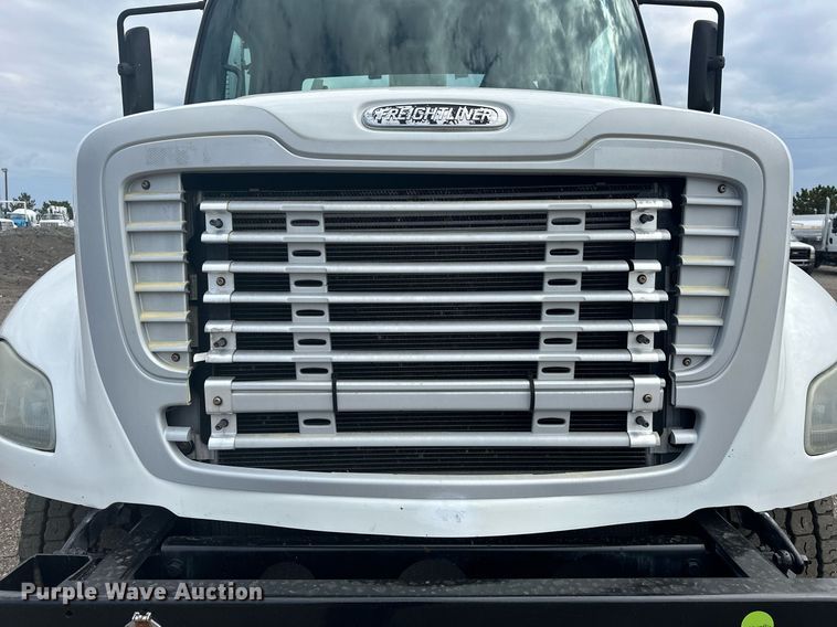 image for item EG1086 2012 Freightliner  Business Class M2 crane truck