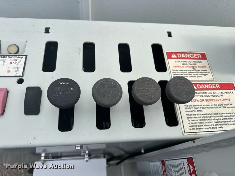 image for item EG1086 2012 Freightliner  Business Class M2 crane truck