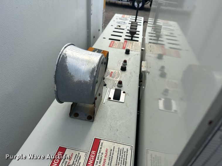 image for item EG1086 2012 Freightliner  Business Class M2 crane truck