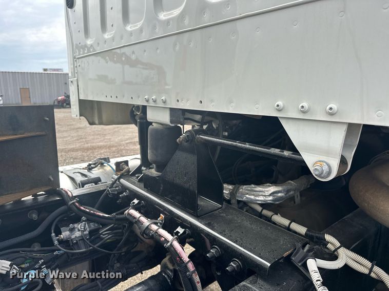 image for item EG1086 2012 Freightliner  Business Class M2 crane truck