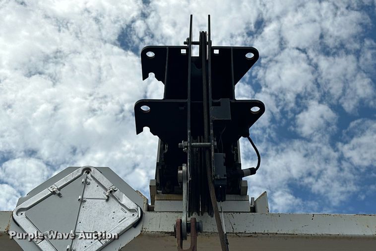 image for item EG1086 2012 Freightliner  Business Class M2 crane truck