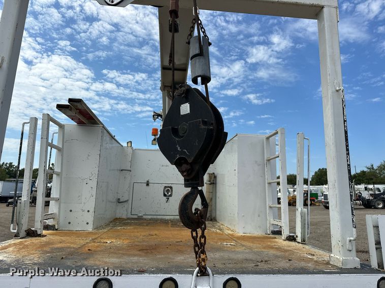 image for item EG1086 2012 Freightliner  Business Class M2 crane truck