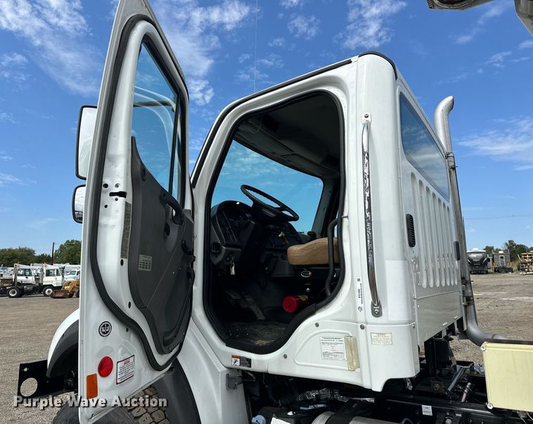 image for item EG1086 2012 Freightliner  Business Class M2 crane truck