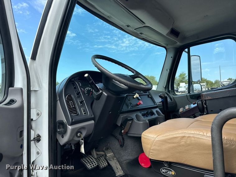 image for item EG1086 2012 Freightliner  Business Class M2 crane truck