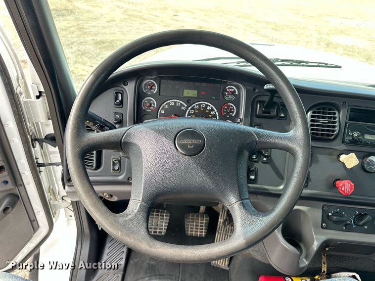 image for item EG1086 2012 Freightliner  Business Class M2 crane truck