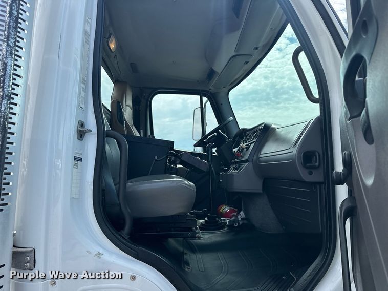 image for item EG1086 2012 Freightliner  Business Class M2 crane truck